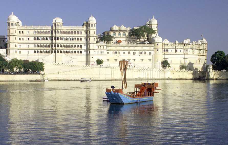 Golden Triangle Tour with Pushkar & Udaipur 